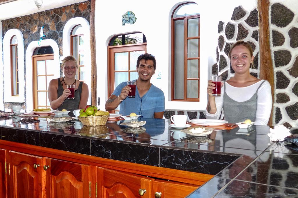Hotel Coloma Galapagos Puerto Ayora  Exteriér fotografie